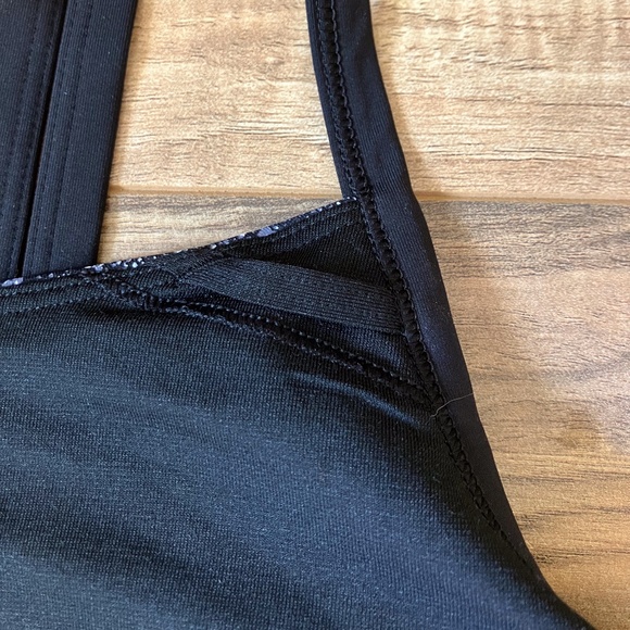 LIKE NEW - Lululemon Rise and Run Bra Mini Splatter 4 - Picture 5 of 9